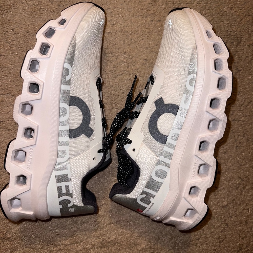 Cloud Monster Women All White